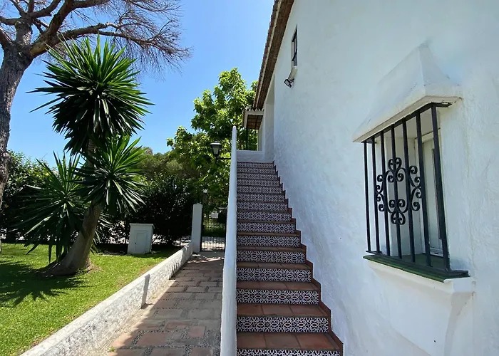 Tarifa Especial, Sin Aglomeraciones En Piscina Y Playa, Cerca De Puerto Banus