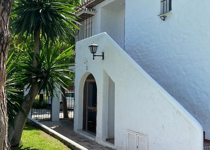 Tarifa Especial, Sin Aglomeraciones En Piscina Y Playa, Cerca De Puerto Banus